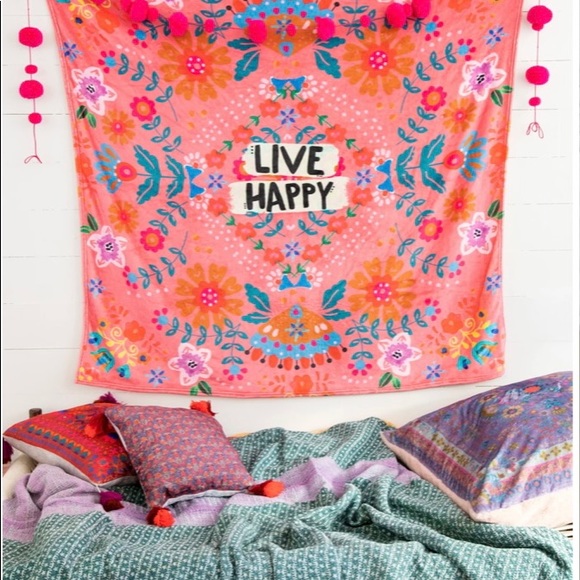 LAST 1 - NEW tapestry/blanket “Live Happy” - Picture 5 of 6